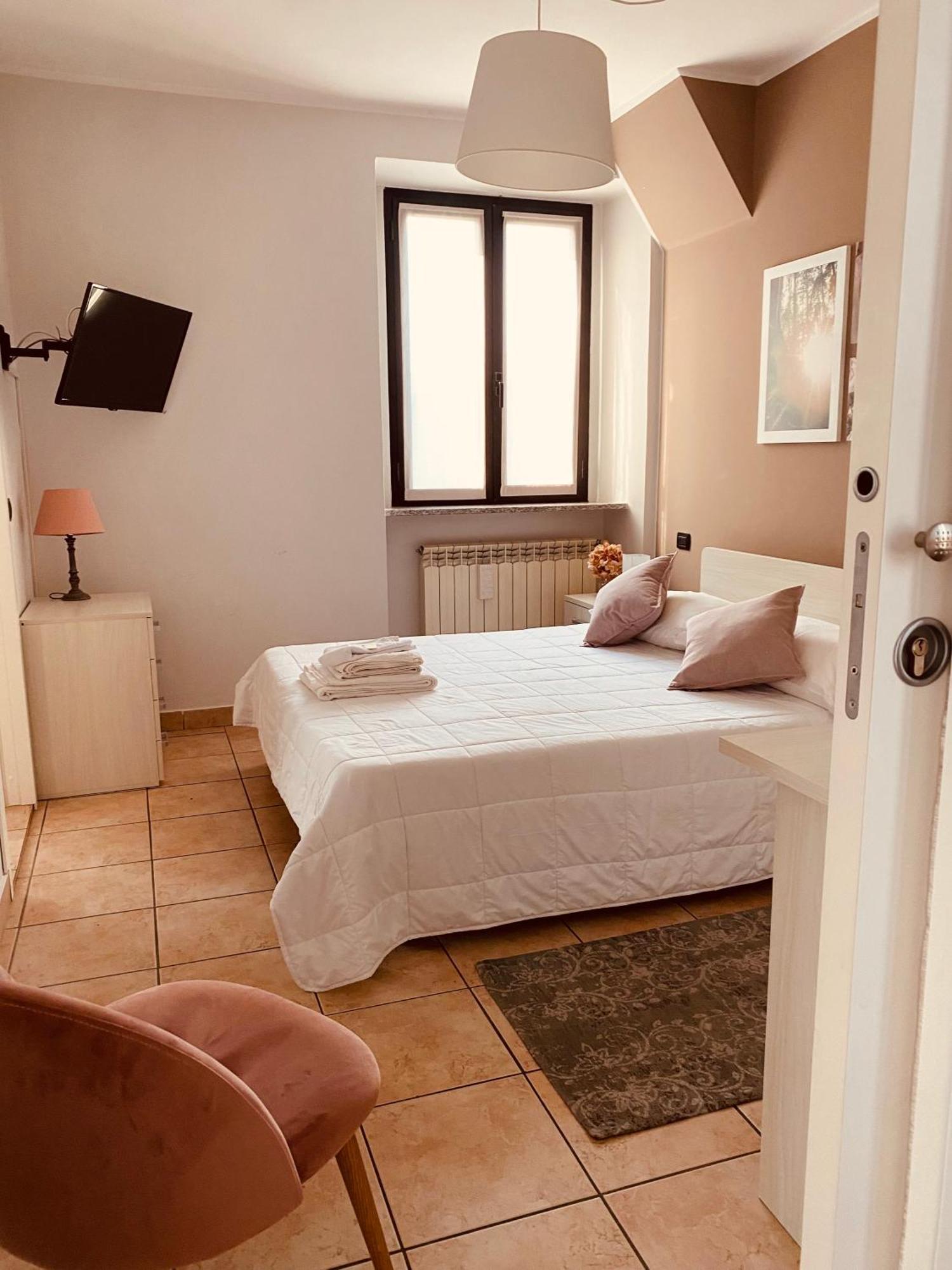 Corte 22 B&B E Appartamenti Borgomanero Exterior foto