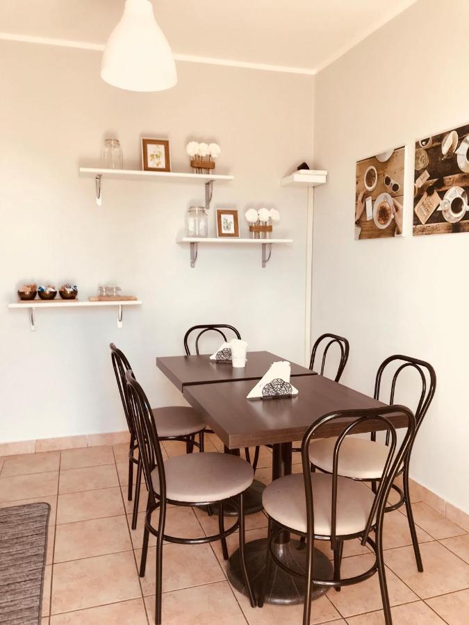 Corte 22 B&B E Appartamenti Borgomanero Exterior foto